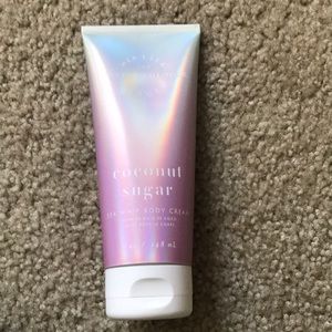 New! Met Sea Anthropologie Beauty Coconut Scrub